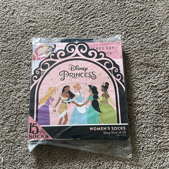 Disney Princess 15 Days Of Socks Women’s Size 4-10 - Picture 1 of 5